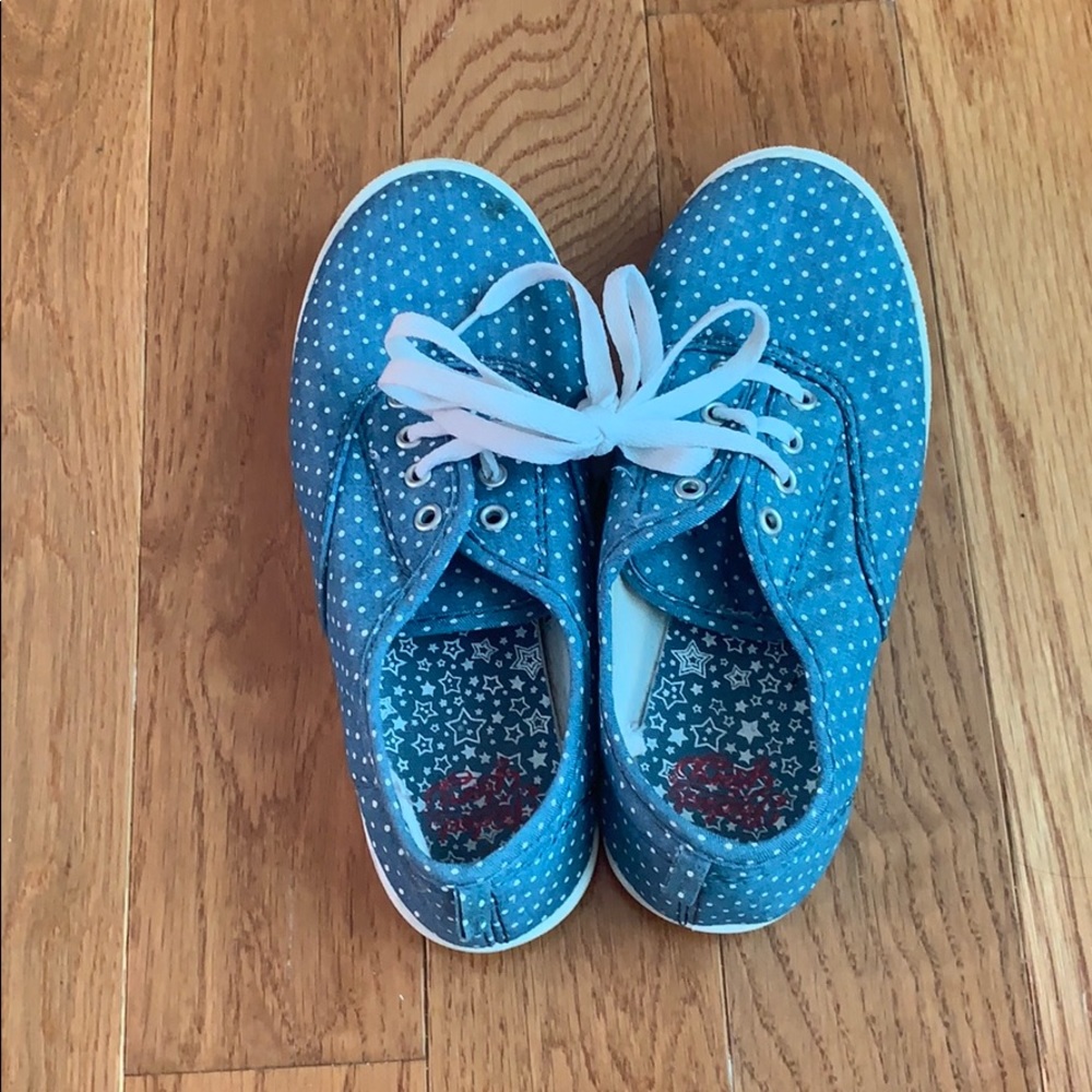 jean like shoes